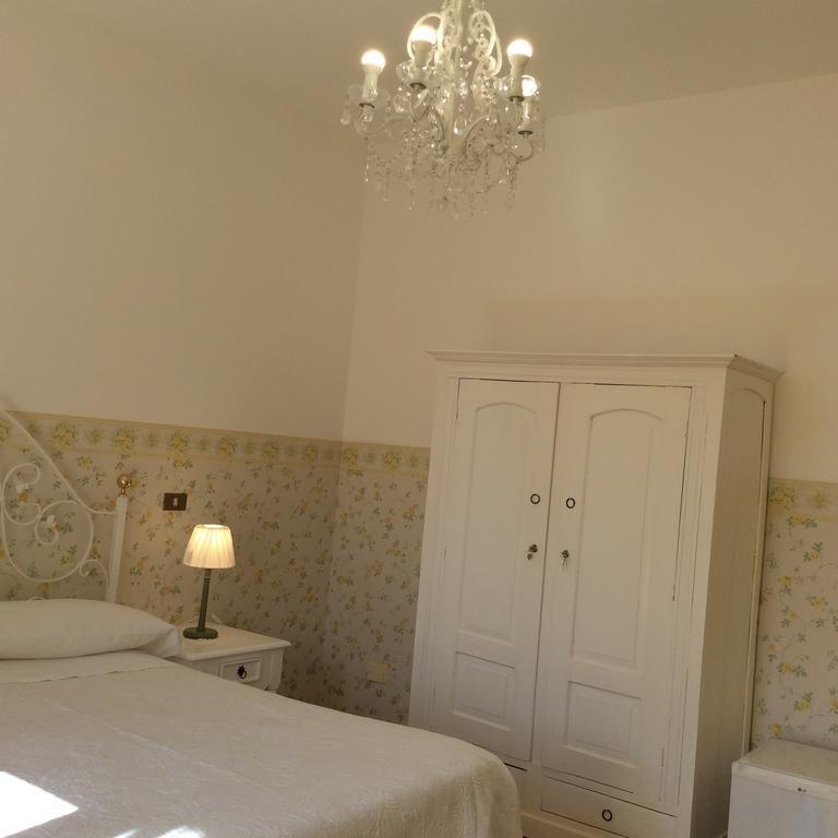 B&B Dolce Casa Syracuse Exterior photo