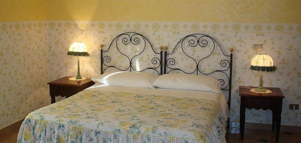 B&B Dolce Casa Syracuse Exterior photo